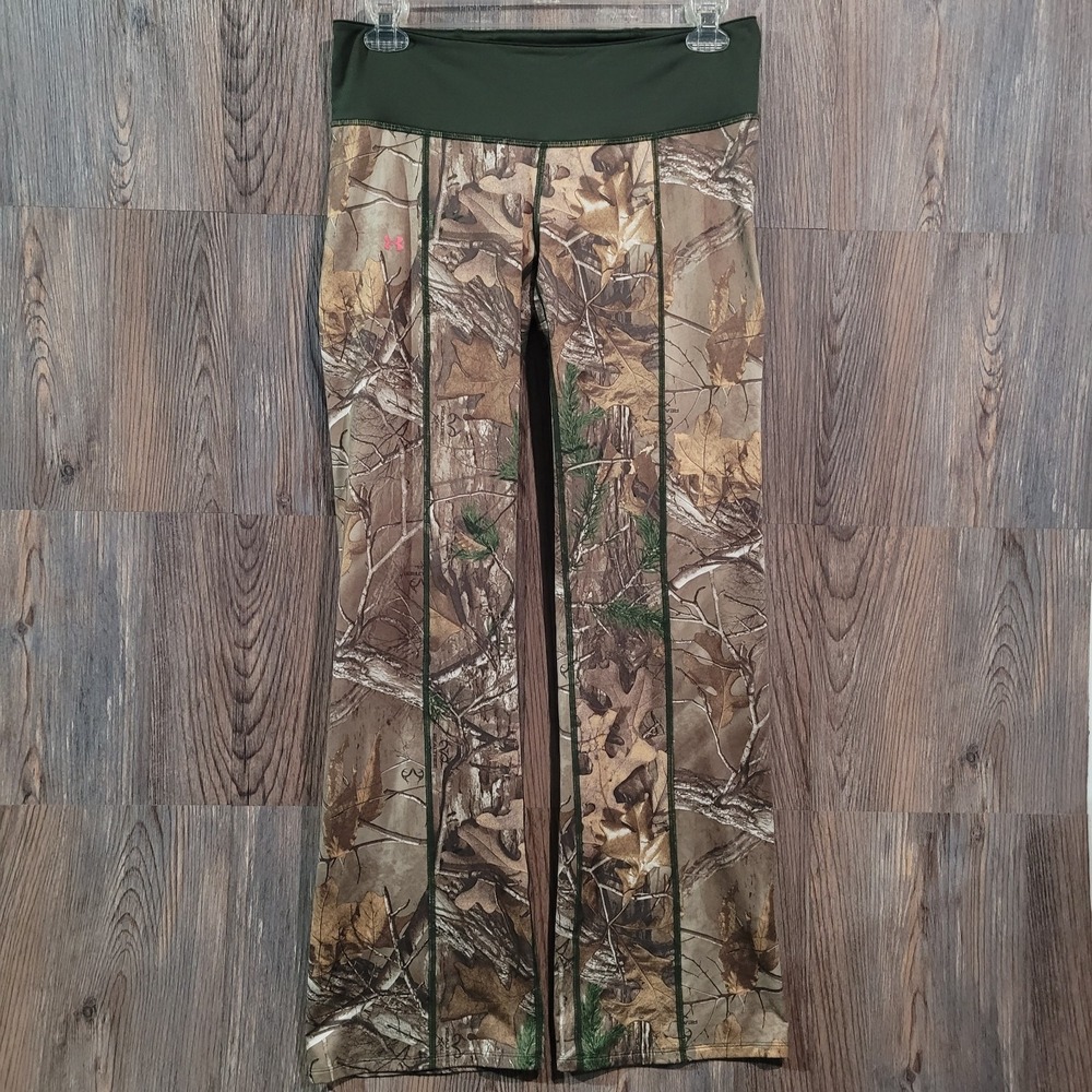 Under Armour Scent Control Bootcut Leggings Sz M RealTree Camo Hunting ColdGear